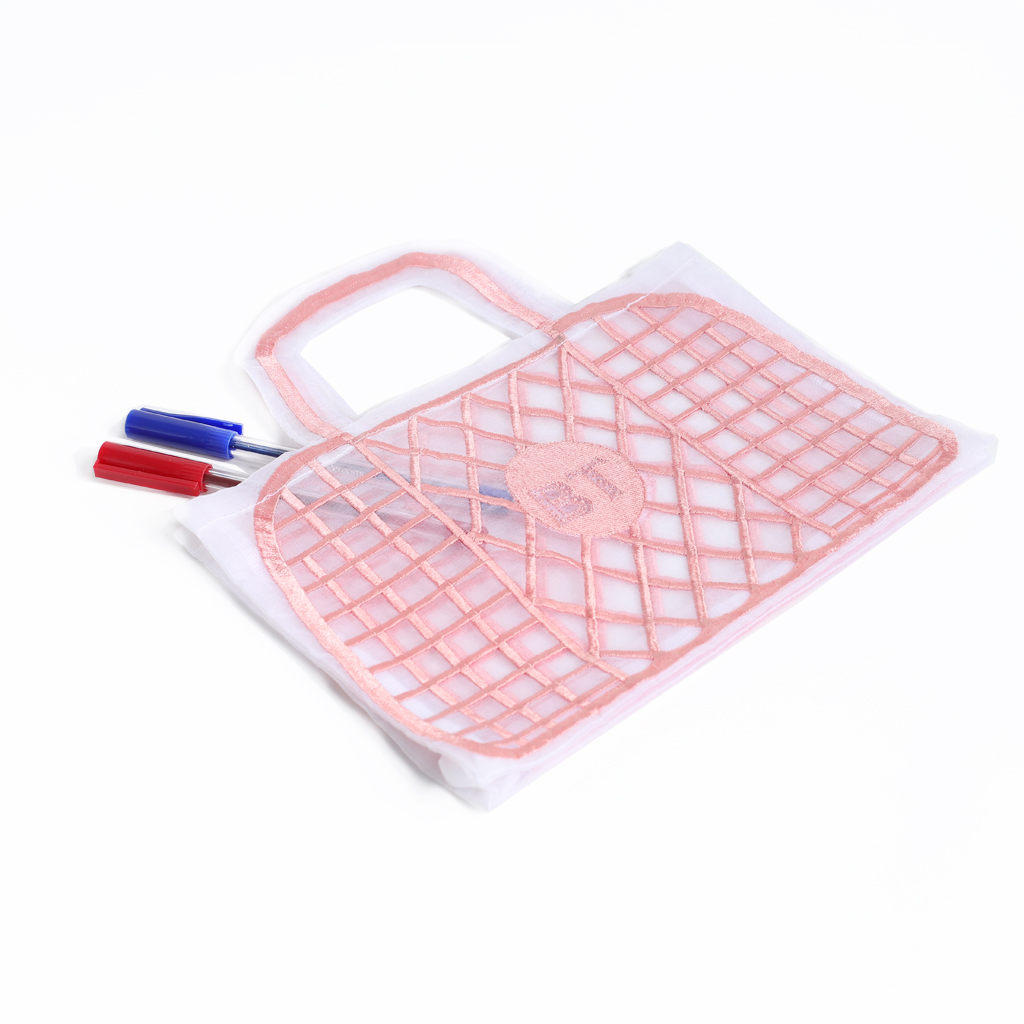 Plastic-pink-bag-organza-Brigitte-Tanaka5