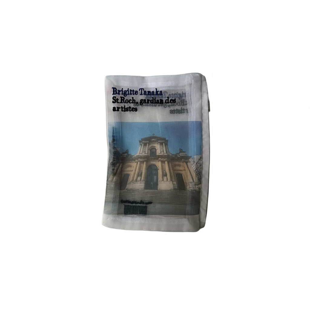 livre-saint-roch-paris-pouch-organza-Brigitte-Tanaka